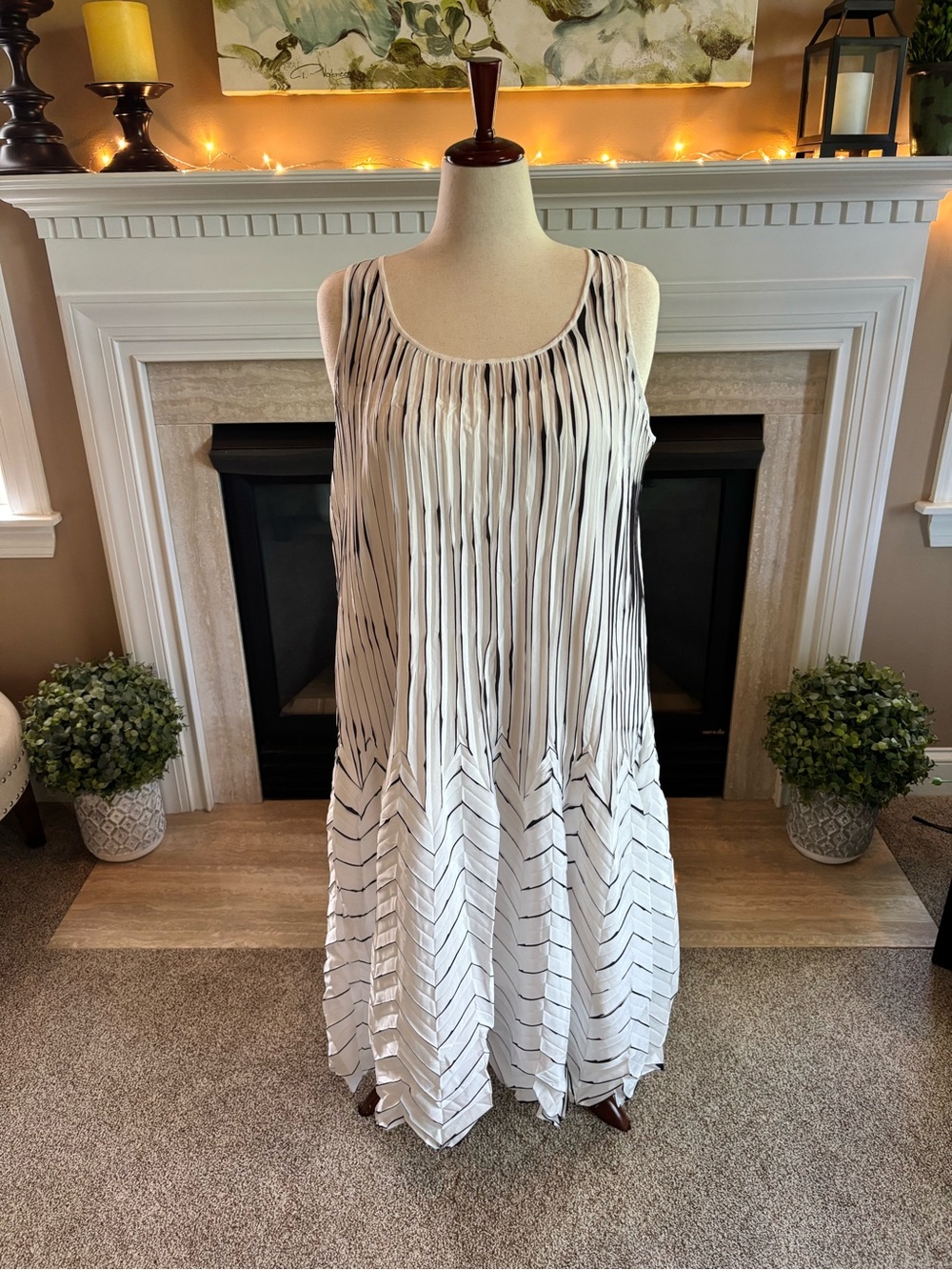 *NEW* Chico’s Travelers Pleated Dress - Size 20/22